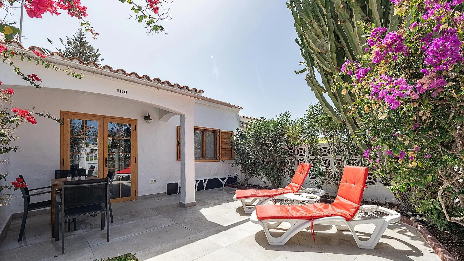 Bungalow Vacacional Arcos San Bartolome de Tirajana  Holiday home San Bartolome de Tirajana (Gran Canaria)