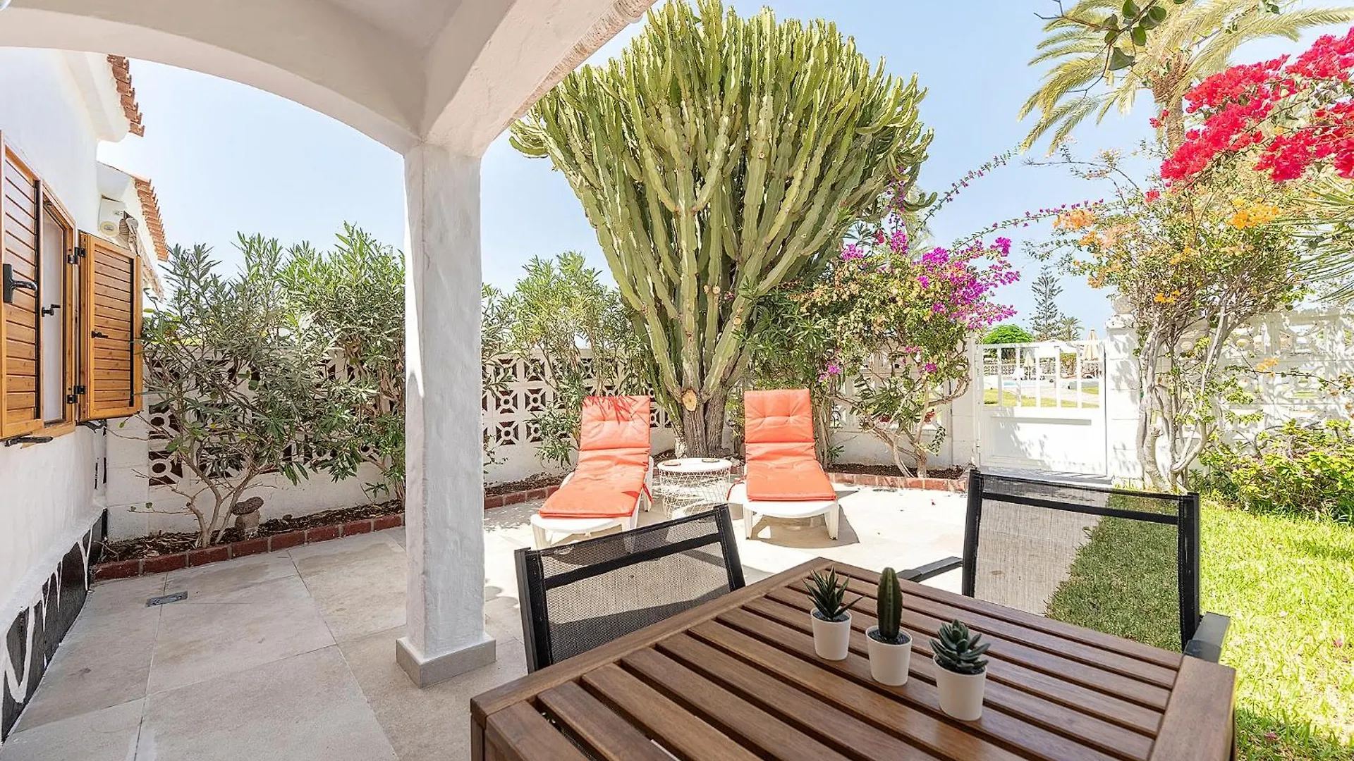 Bungalow Vacacional Arcos San Bartolome de Tirajana  Holiday home